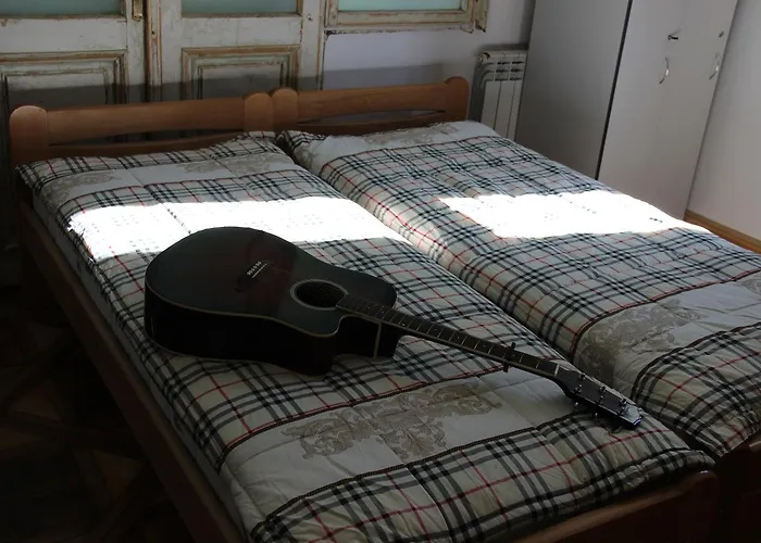 Hostel Mif